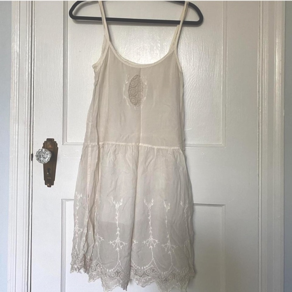 Virginie Castaway two layer slip dress. Size XS. Delicate details